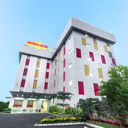 Astera Hotel Bintaro Serpong Exterior foto